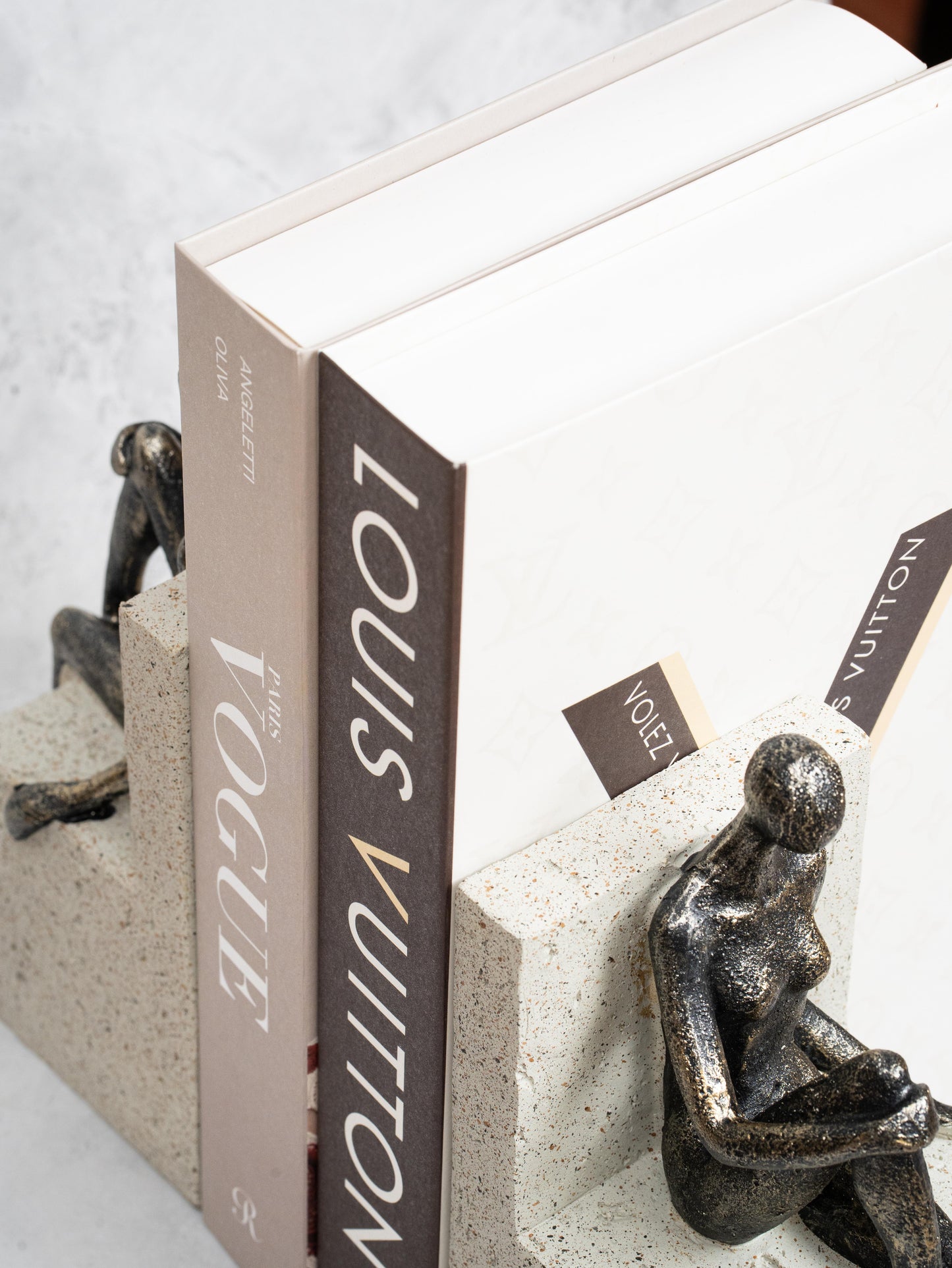 Artistic 2 Men Bookends – Stylish Desk Decor