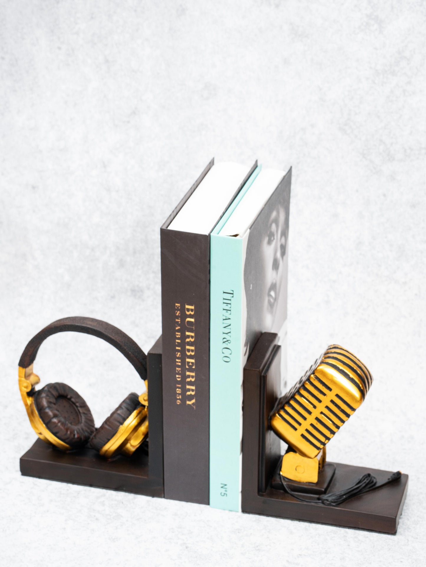 Stylish Musical Bookends for Music Lovers