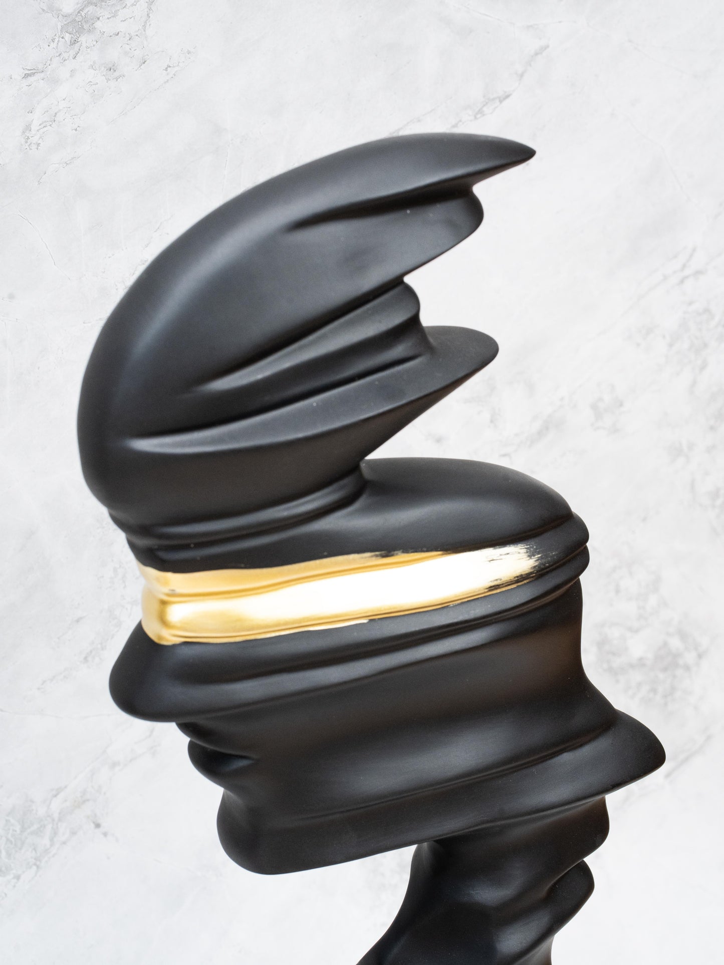Abstract Black and Gold Showpiece Sculpture