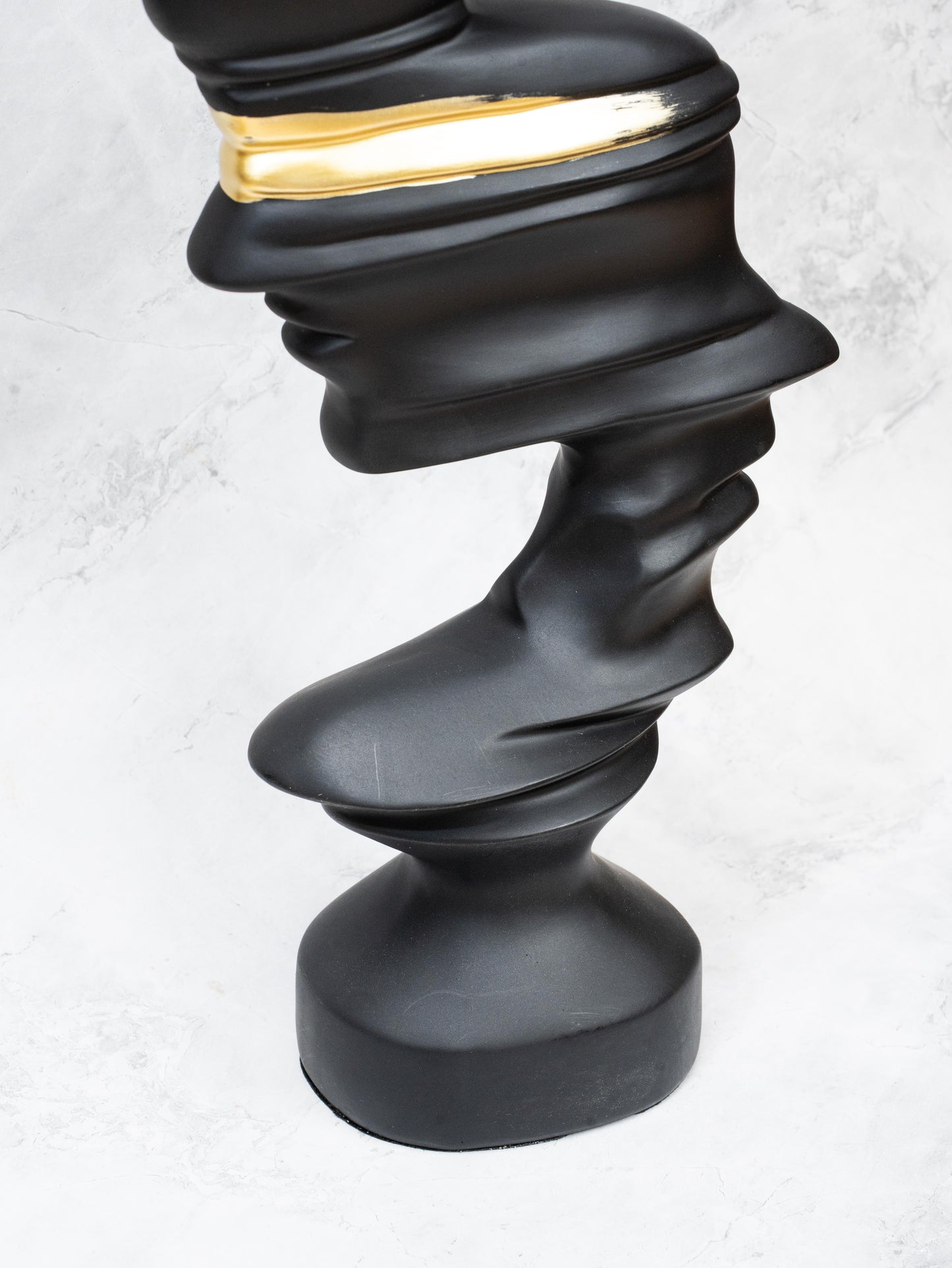 Abstract Black and Gold Showpiece Sculpture