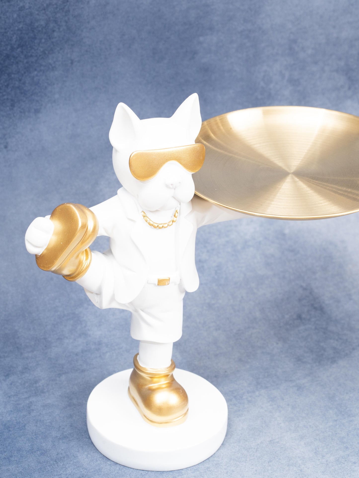 Stylish Dog With Tray Showpiece for Home Decor