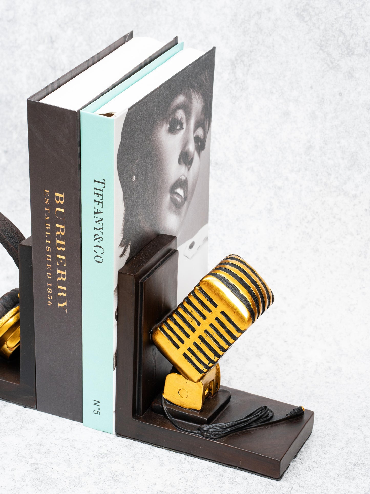 Stylish Musical Bookends for Music Lovers