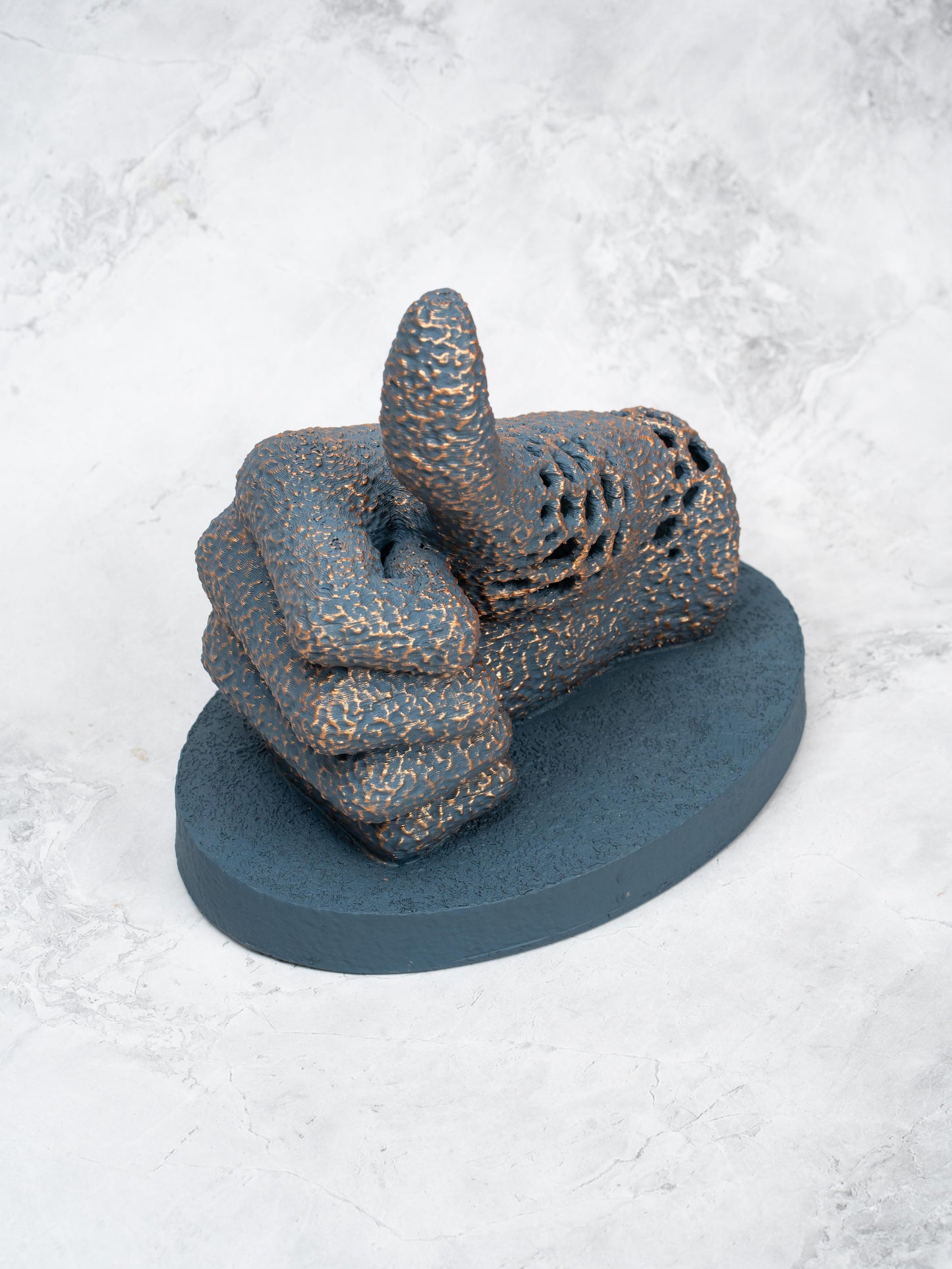 Decorative Polyresin Peace Hand Showpiece